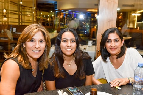 20102021 Guadalupe Antunez, Dani Hoyos y Erika Garibay.