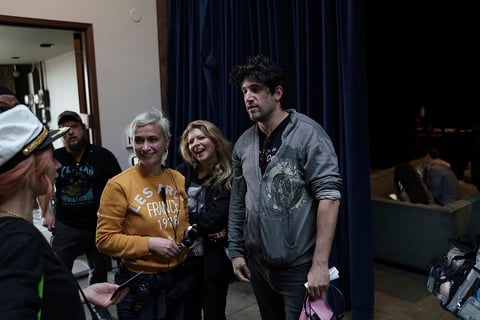 Previo a accidente fatal en rodaje de Alec Baldwin, empleados protestaron por falta de seguridad