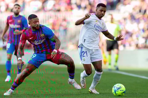 Real Madrid se lleva el clásico español ante el Barcelona en el Camp Nou
