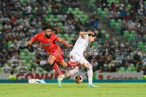 Con gol de Eduardo Aguirre, Santos Laguna rescata el empate ante Toluca
