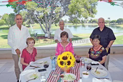 30102021 Ramiro María Del Carmen, Saúl, Betty, Juan José y Marielena.
