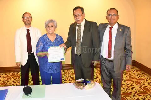31102021 RECIBE SU CONSTANCIA.  Dra. María Aurora Domínguez C.