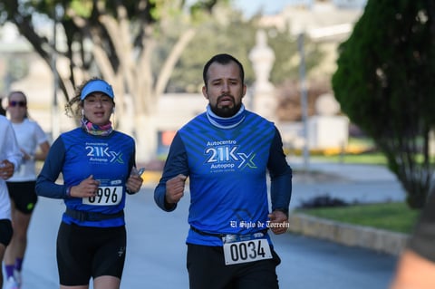 Fotos de la Carrera 21k autocentro autopop 2021, décimo aniversario