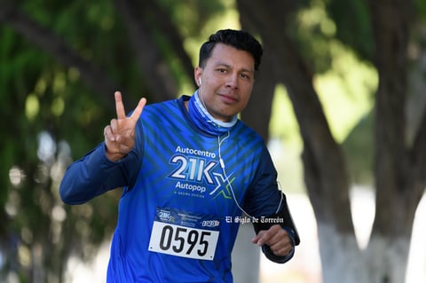 Fotos de la Carrera 21k autocentro autopop 2021, décimo aniversario