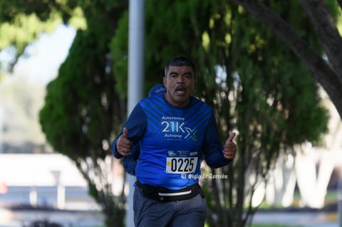 Fotos de la Carrera 21k autocentro autopop 2021, décimo aniversario