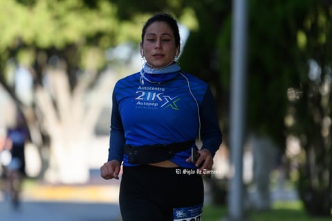 Fotos de la Carrera 21k autocentro autopop 2021, décimo aniversario