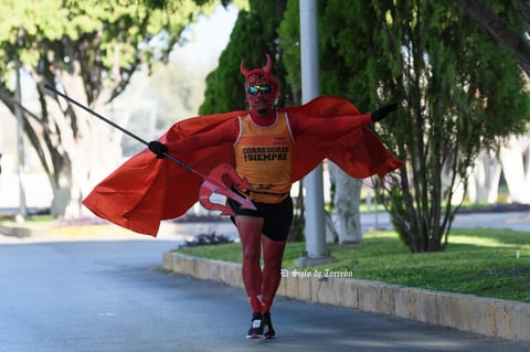 Fotos de la Carrera 21k autocentro autopop 2021, décimo aniversario