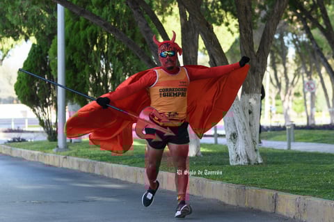 Fotos de la Carrera 21k autocentro autopop 2021, décimo aniversario