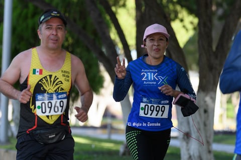 Fotos de la Carrera 21k autocentro autopop 2021, décimo aniversario