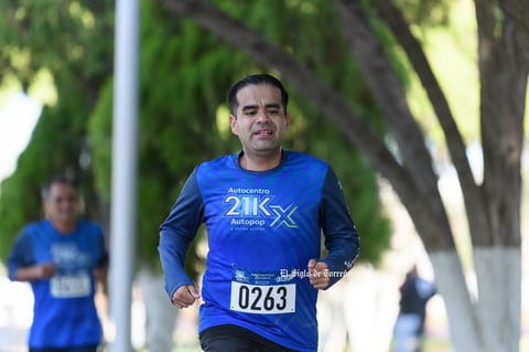 Fotos de la Carrera 21k autocentro autopop 2021, décimo aniversario