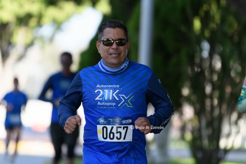 Fotos de la Carrera 21k autocentro autopop 2021, décimo aniversario