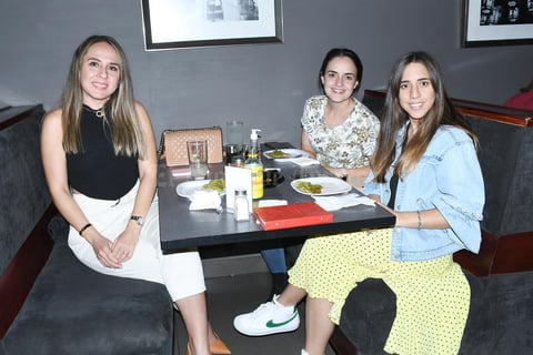 05112021 Brenda Juárez, Adelina Pérez y Yamile Bencomo.