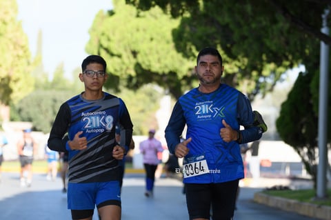 Fotos de la Carrera 21k autocentro autopop 2021, décimo aniversario