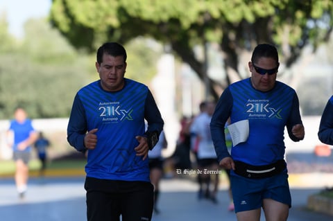 Fotos de la Carrera 21k autocentro autopop 2021, décimo aniversario