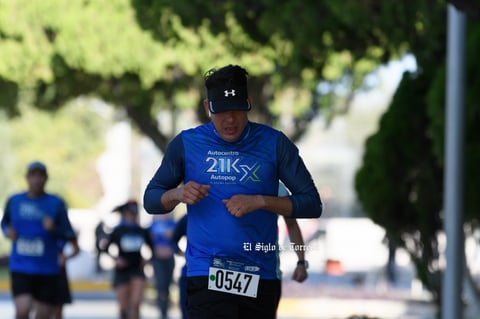Fotos de la Carrera 21k autocentro autopop 2021, décimo aniversario