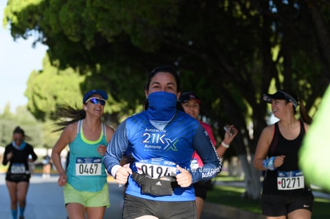 Fotos de la Carrera 21k autocentro autopop 2021, décimo aniversario