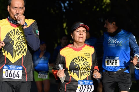 Fotos de la Carrera 21k autocentro autopop 2021, décimo aniversario