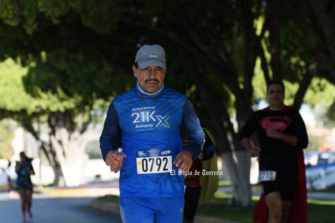 Fotos de la Carrera 21k autocentro autopop 2021, décimo aniversario