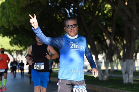 Fotos de la Carrera 21k autocentro autopop 2021, décimo aniversario