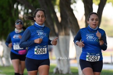Fotos de la Carrera 21k autocentro autopop 2021, décimo aniversario