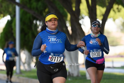 Fotos de la Carrera 21k autocentro autopop 2021, décimo aniversario