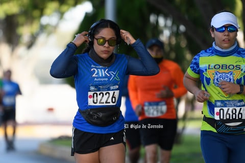 Fotos de la Carrera 21k autocentro autopop 2021, décimo aniversario