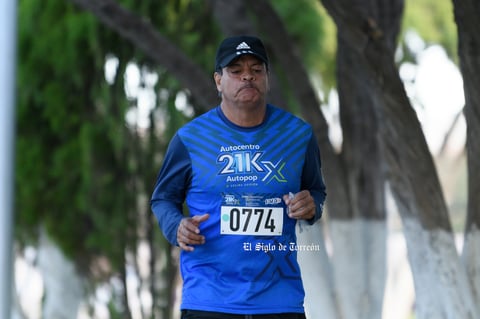 Fotos de la Carrera 21k autocentro autopop 2021, décimo aniversario