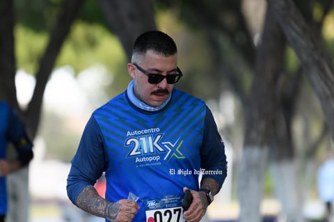 Fotos de la Carrera 21k autocentro autopop 2021, décimo aniversario