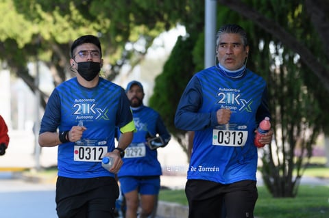 Fotos de la Carrera 21k autocentro autopop 2021, décimo aniversario