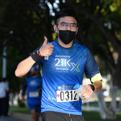 Fotos de la Carrera 21k autocentro autopop 2021, décimo aniversario