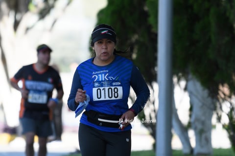 Fotos de la Carrera 21k autocentro autopop 2021, décimo aniversario
