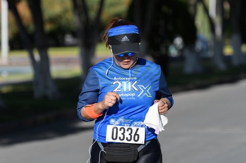 Fotos de la Carrera 21k autocentro autopop 2021, décimo aniversario