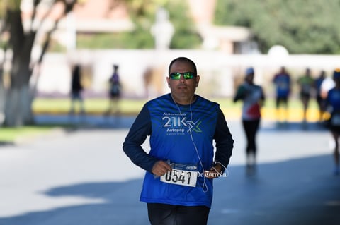 Fotos de la Carrera 21k autocentro autopop 2021, décimo aniversario