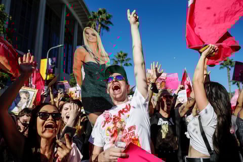 ¡Es libre! Jueza pone fin a la tutela de Britney Spears