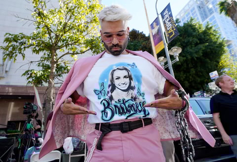 ¡Es libre! Jueza pone fin a la tutela de Britney Spears