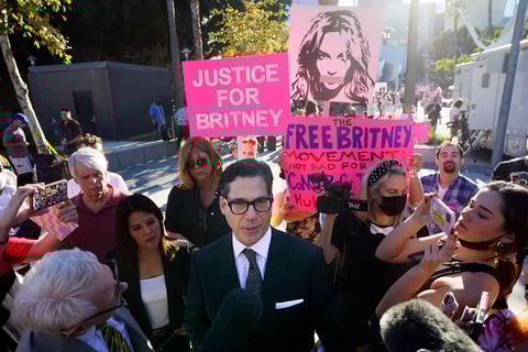 ¡Es libre! Jueza pone fin a la tutela de Britney Spears