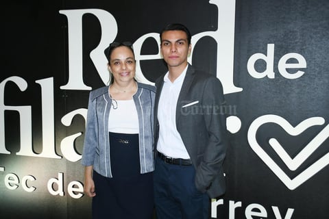 12112021 Elena Saade y Carlos Barrientos.