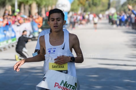 Duranguense Anahí Álvarez se lleva Carrera Elite 10 K Elite MarathonTV; olímpico Santana la varonil