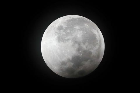 Eclipse lunar en la madrugada guatemalteca