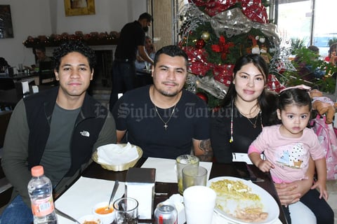 18112021 Familia Ávila.