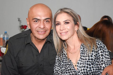 18112021 EN PAREJA.  Héctor y Penelope.