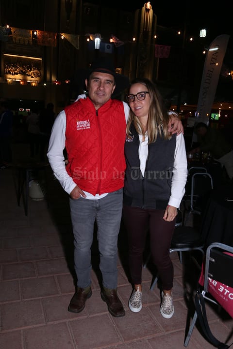 19112021 EVENTO PARRILLERO.  Giorgio y Regina.