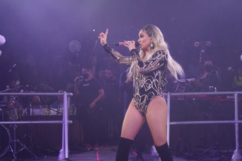 María José y Edith Márquez cantan en Gómez Palacio