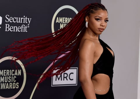 BTS, Olivia Rodrigo y más estrellas llegan a la alfombra roja de los American Music Awards 2021