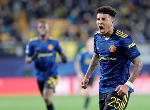 Villarreal va de más a menos ante un efectivo Manchester United