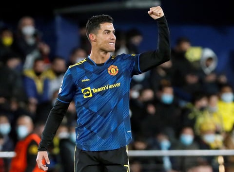 Villarreal va de más a menos ante un efectivo Manchester United