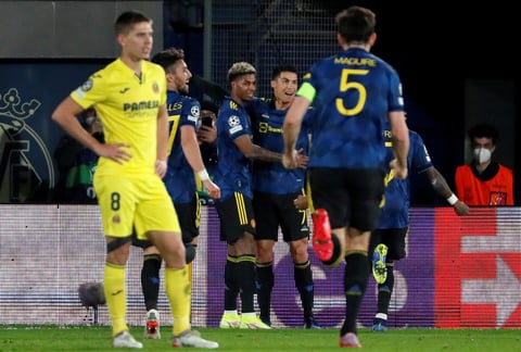Villarreal va de más a menos ante un efectivo Manchester United