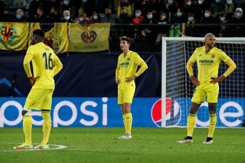 Villarreal va de más a menos ante un efectivo Manchester United