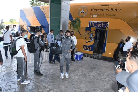 ¡Ya están aquí! Tigres llega a La Laguna para enfrentar a Santos