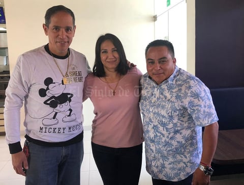 28112021 DISFRUTANDO SU AMISTAD.  Paco Amozurrutia, Claudia Fuerte y Armando Morales.